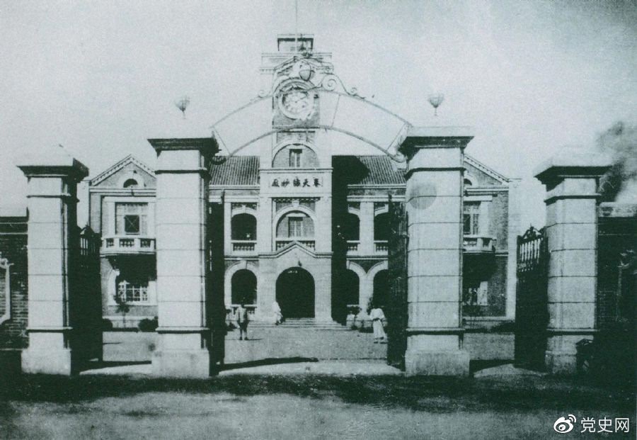 圖為中共滿洲省委舊址。1929年6月，中共中央政治局決定劉少奇任中共滿洲省委書記。7月，劉少奇到達奉天（今沈陽）赴任。